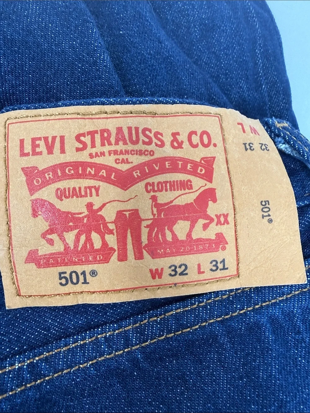 Levi’s 501 Original Fit Jeans W32 L31 Dark Wash Button Fly 100% Cotton Americana